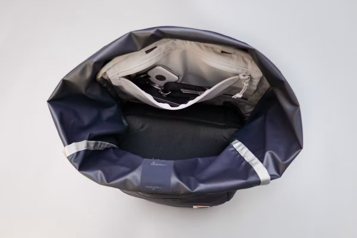 Fjallraven High Coast Foldsack 24 主隔层 Fjallraven High Coast Foldsack 24 主隔层