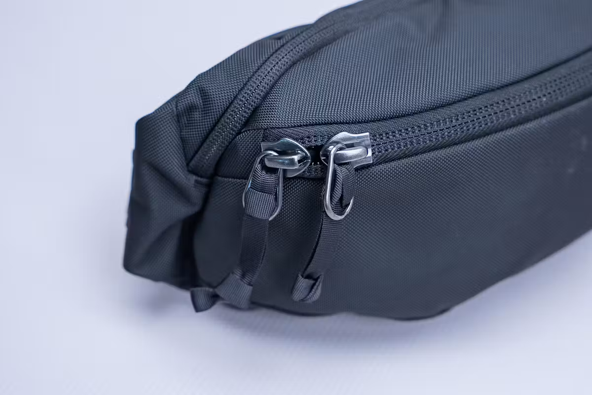 EVERGOODS Civic Access Sling 2L V2 拉链 EVERGOODS Civic Access Sling 2L V2 拉链