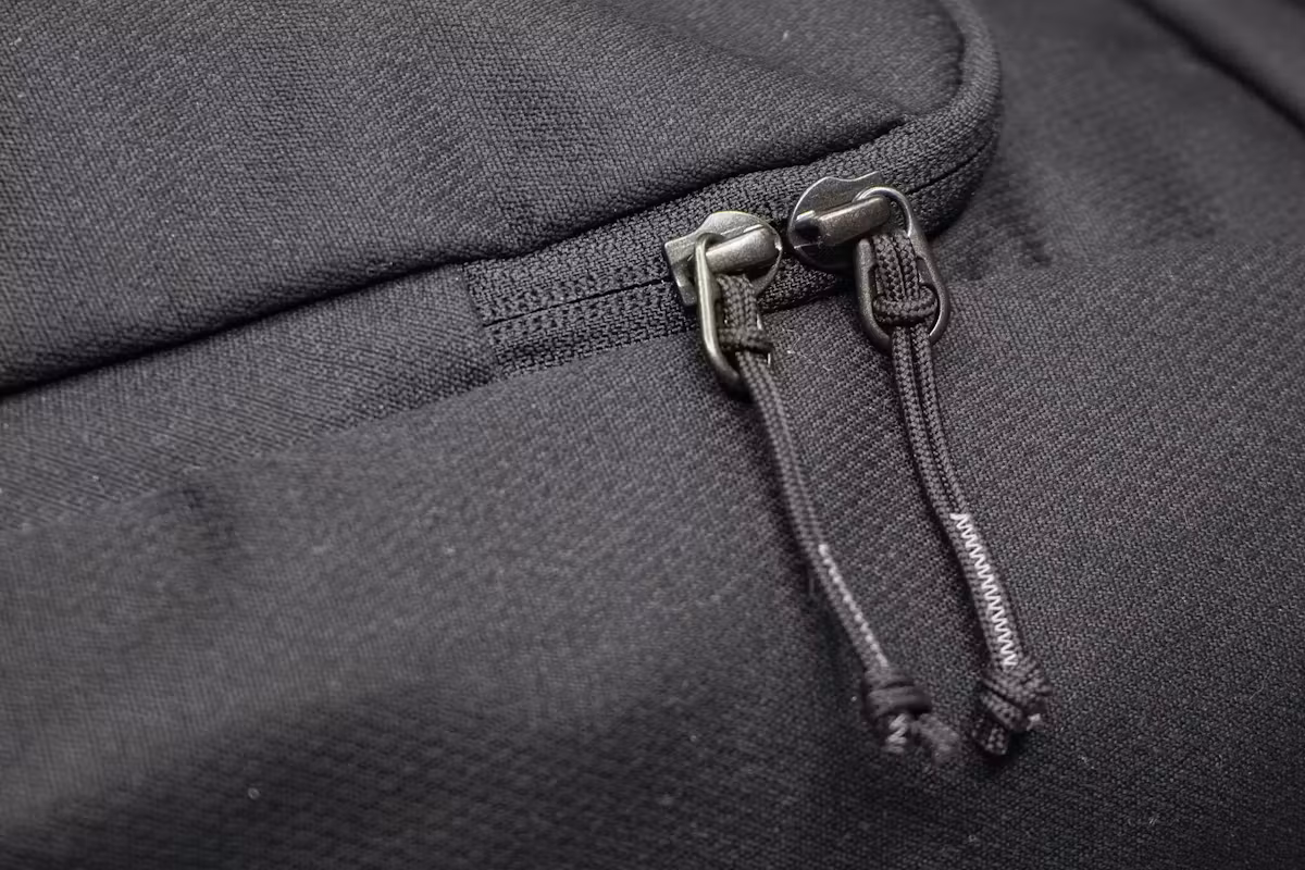 Deuter UP Sydney 拉链