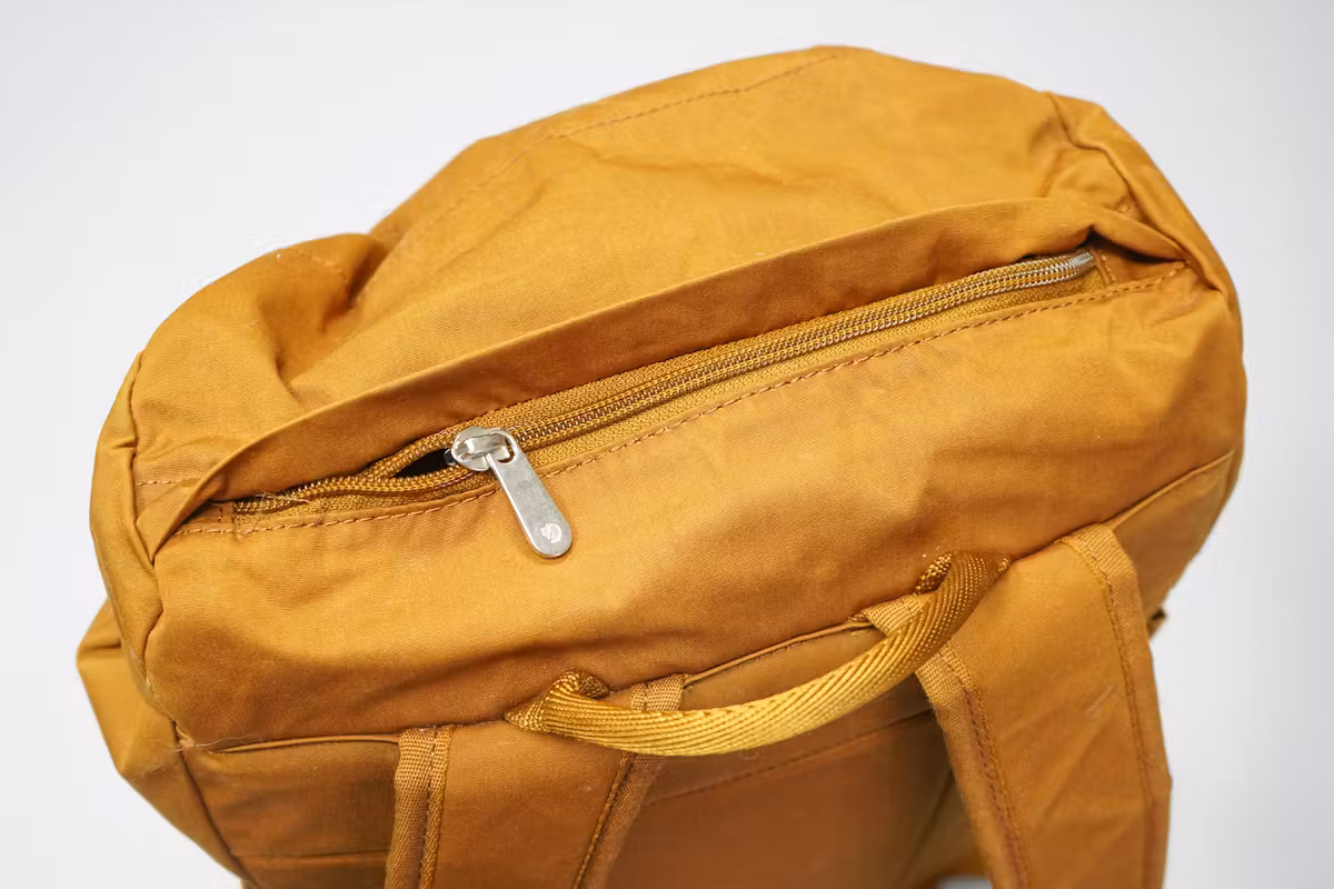Fjallraven Greenland Top 背包 | 背包顶部拉链 Fjallraven Greenland Top 背包 | 背包顶部拉链