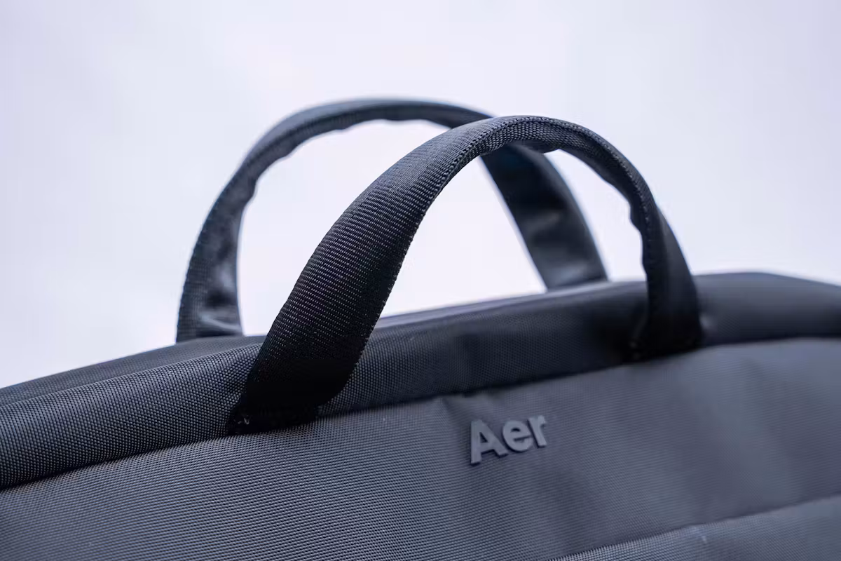 Aer Pro 公文包手柄材质 Aer Pro 公文包手柄材质