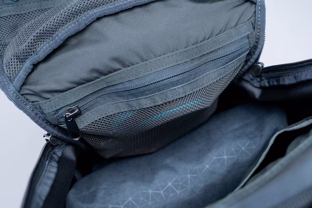 Thule EnRoute 14L 背包内部 Thule EnRoute 14L 背包内部