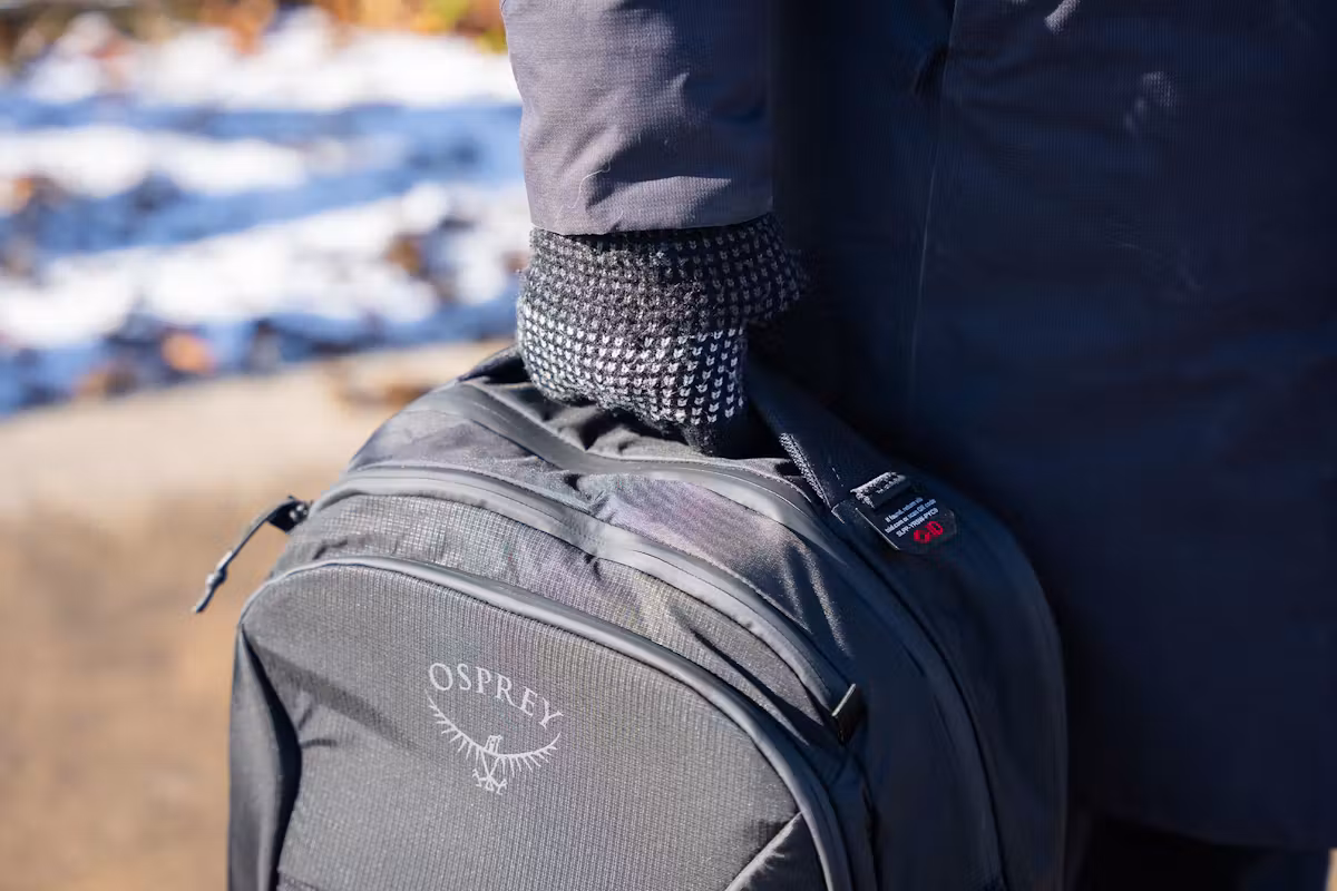Osprey Ozone 笔记本电脑背包,顶部提手TSID 标签 Osprey Ozone 笔记本电脑背包,顶部提手TSID 标签