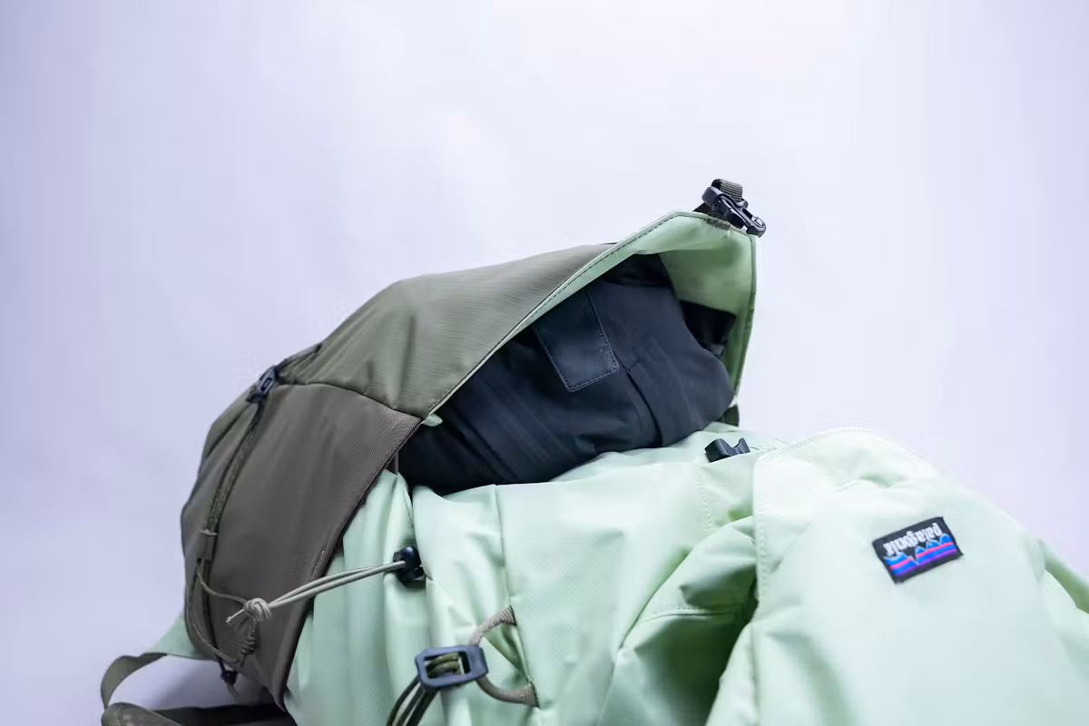 Patagonia Altvia 36升背包前袋