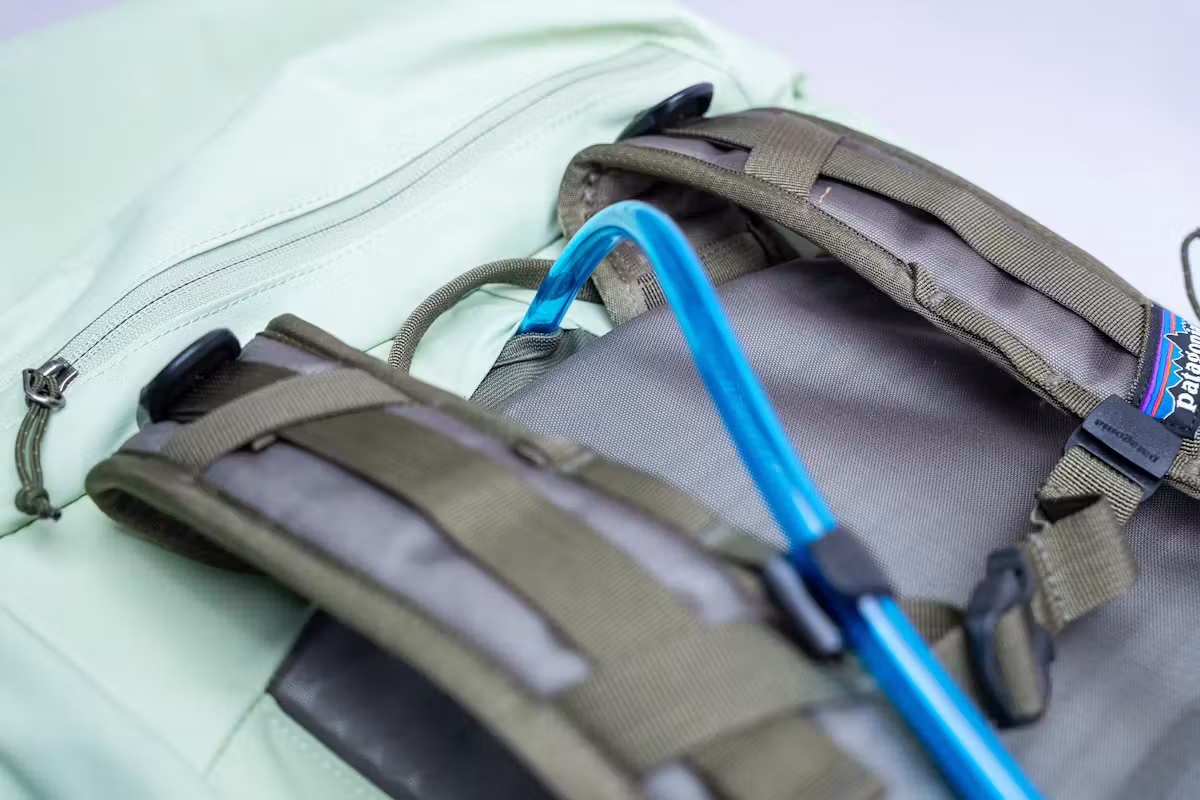 Patagonia Altvia 36升背包水袋软管
