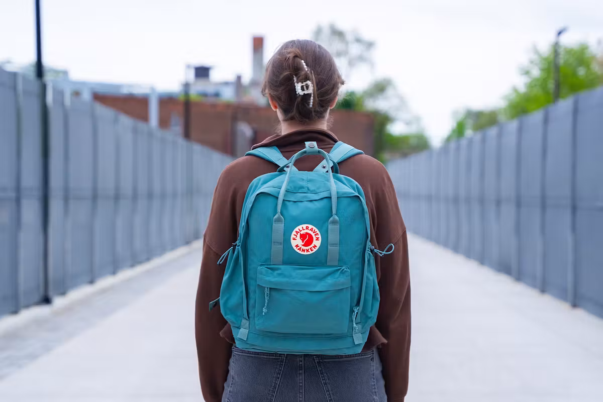Fjallraven Kanken Outlong 后视图 Fjallraven Kanken Outlong 后视图