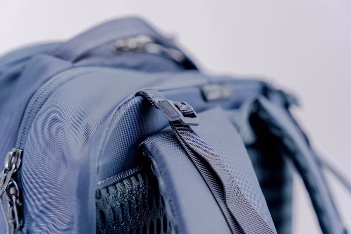 gregory-juxt-34-strap-2 gregory-juxt-34-strap-2