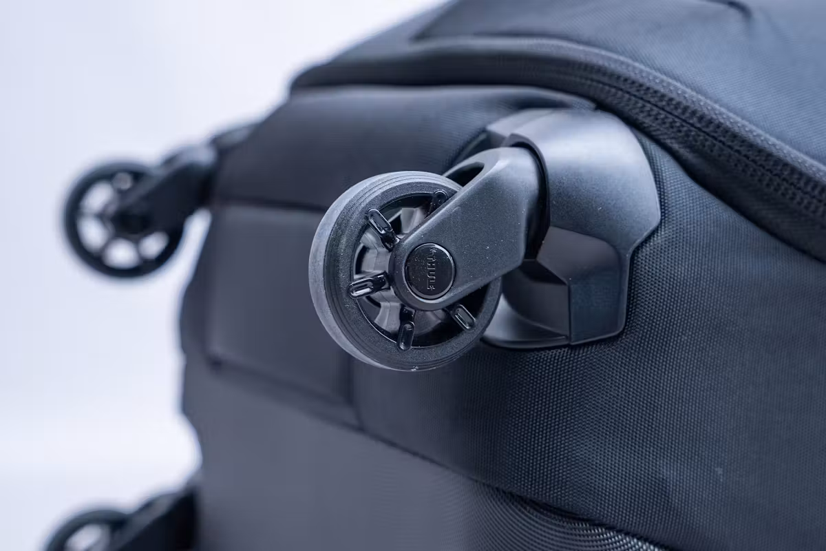 Thule Subterra 2 登机箱旋转轮 Thule Subterra 2 登机箱旋转轮