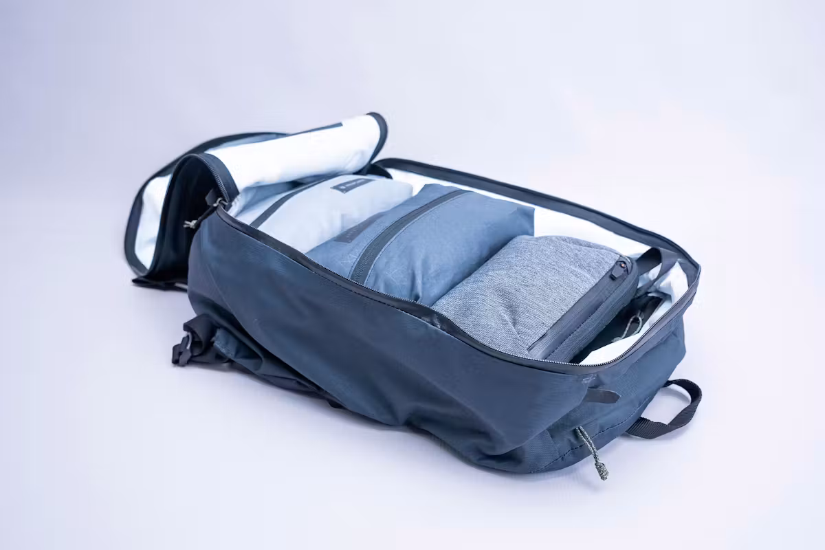 Mountain Hardwear Simcoe 28 背包满置状态 Mountain Hardwear Simcoe 28 背包满置状态