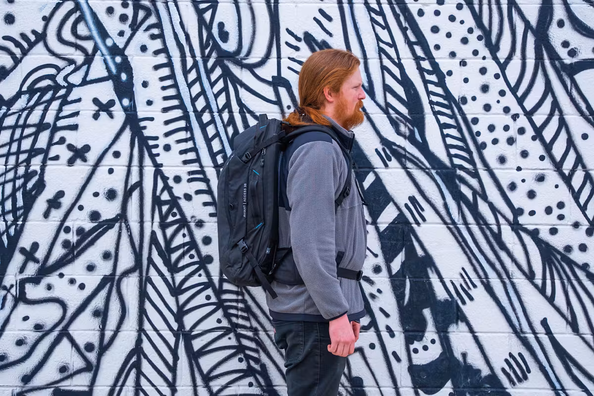 Deuter Aviant Access 38 侧视图 Deuter Aviant Access 38 侧视图