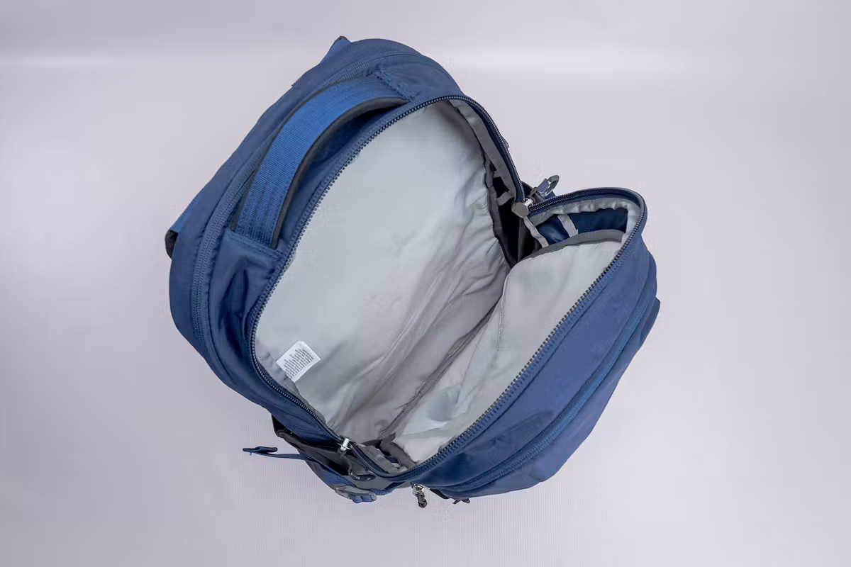 空的 The North Face Recon
