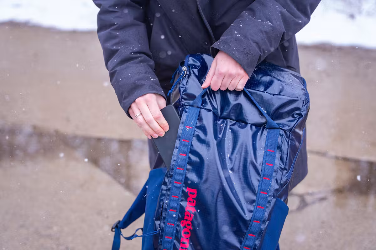 Patagonia Black Hole 背包 32L 使用中 Patagonia Black Hole 背包 32L 使用中
