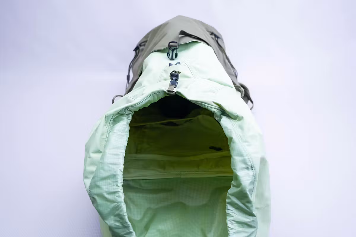 Patagonia Altvia 36升背包主仓