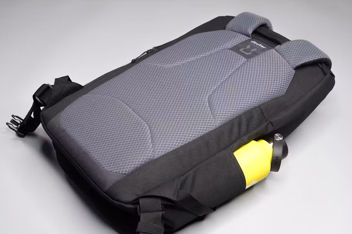 Deuter UP Sydney 背板