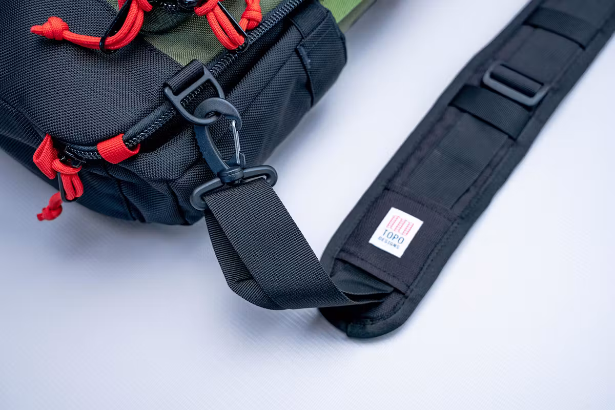 Topo Designs 全球旅行包 30L 肩带挂钩 Topo Designs 全球旅行包 30L 肩带挂钩