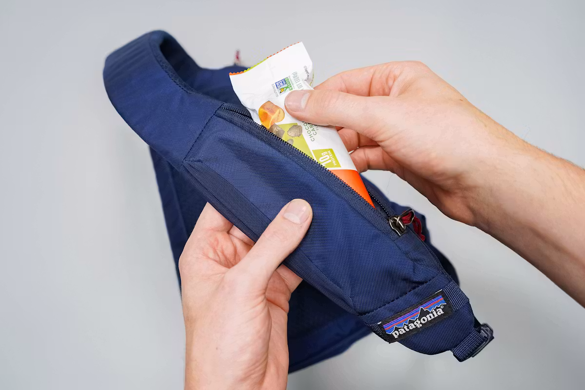 Patagonia Atom 单肩斜挎带口袋 Patagonia Atom 单肩斜挎带口袋