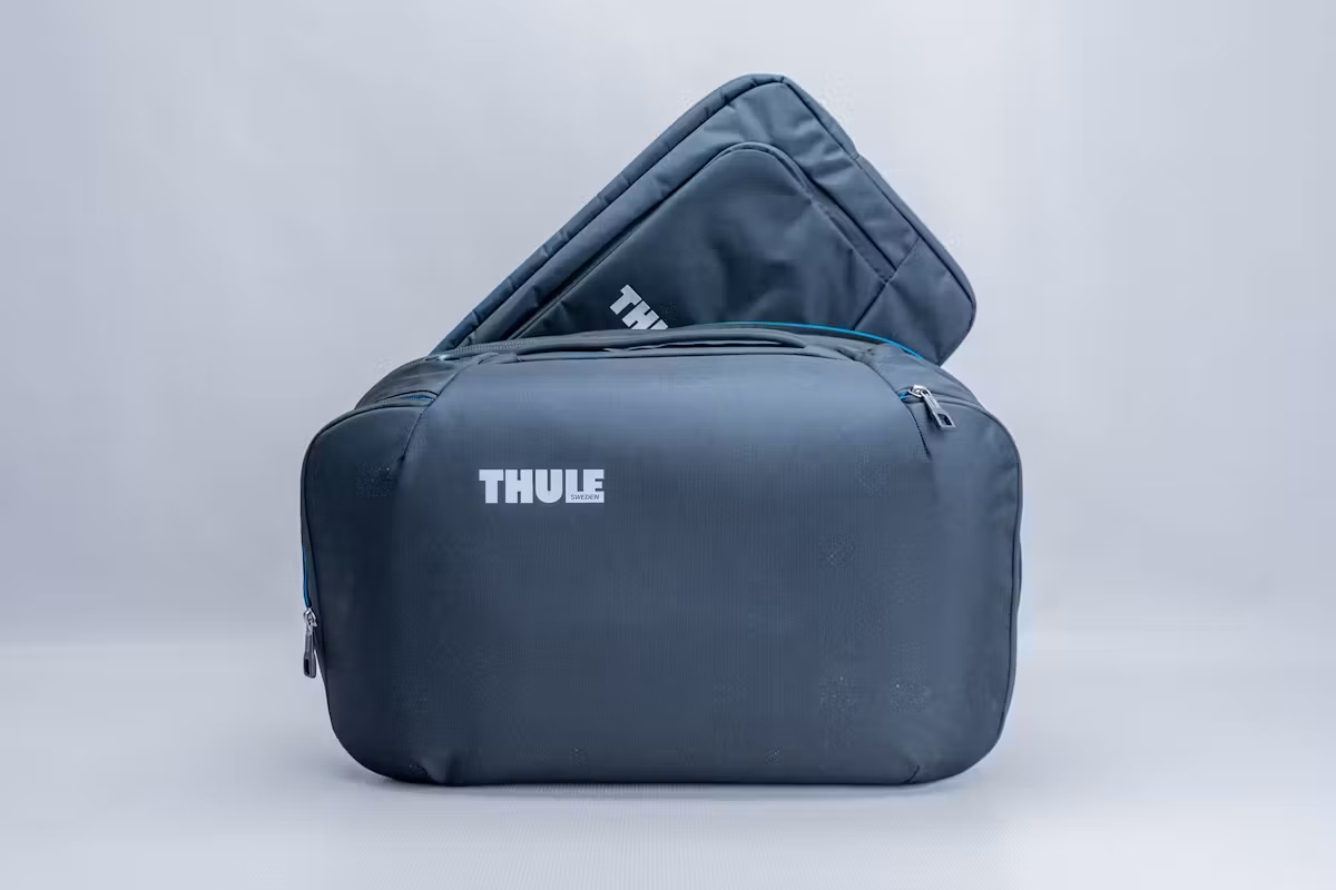 Thule Subterra Convertible Carry-On 包中包