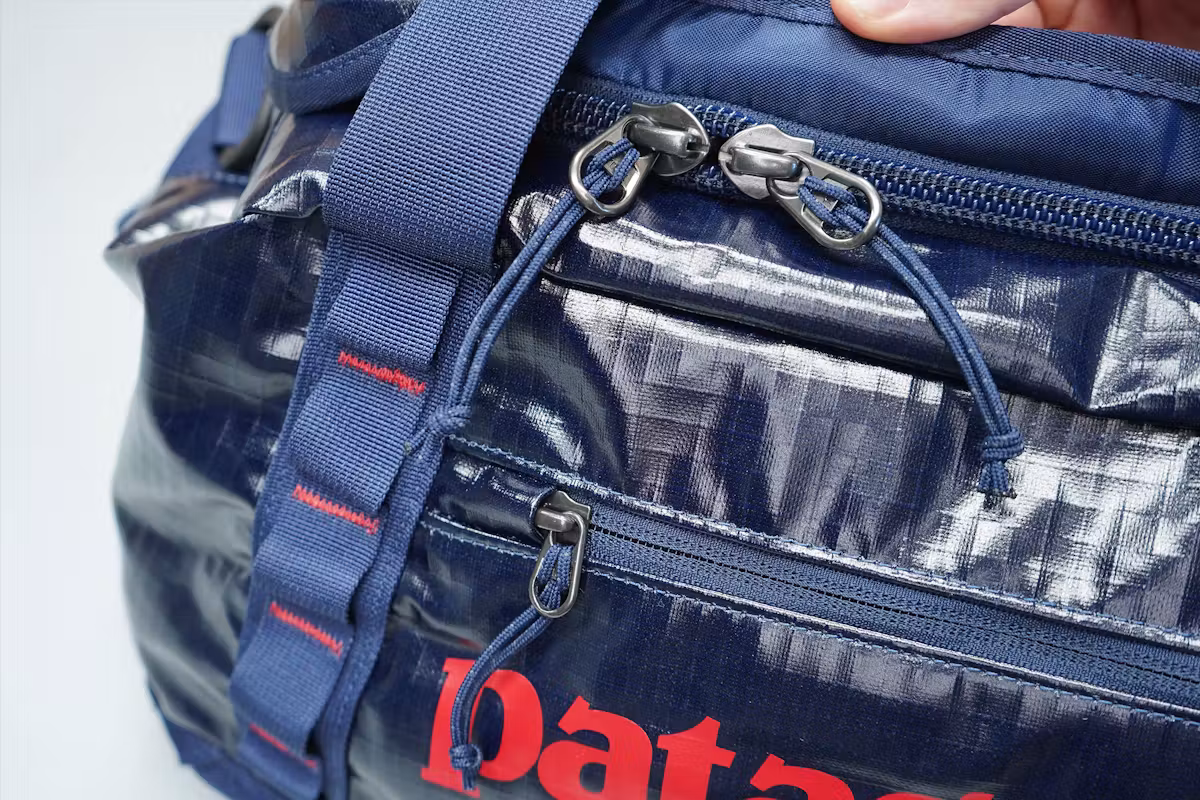 Patagonia Black Hole 40升拉链行李袋