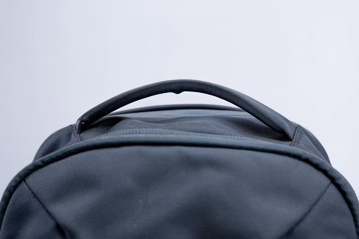 Aer City Pack Pro 顶部提手