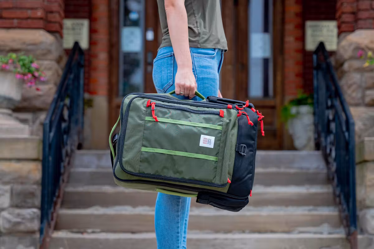 Topo Designs Global Travel Bag 30L 旅行背包侧提手 Topo Designs Global Travel Bag 30L 旅行背包侧提手