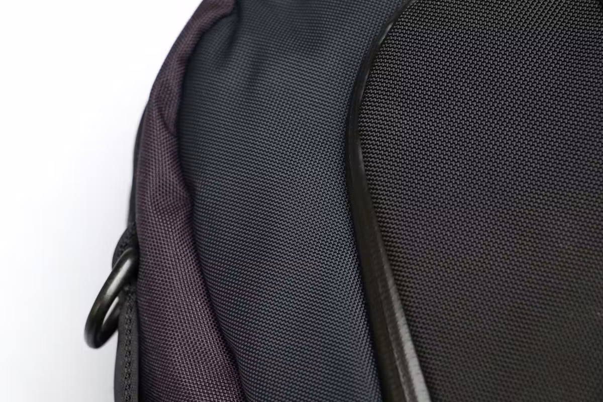 Timbuk2(天霸) Never Check 背包行李袋的材质和颜色 Timbuk2(天霸) Never Check 背包行李袋的材质和颜色