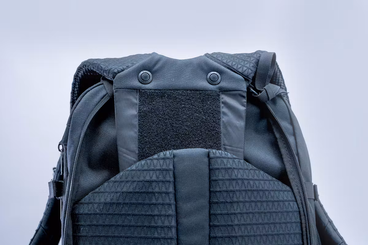 Eagle Creek 旅行背包 40L 背面细节 Eagle Creek 旅行背包 40L 背面细节