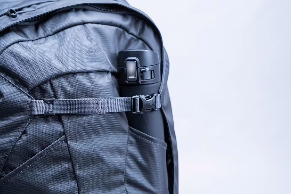 Osprey Farpoint 40 水瓶袋