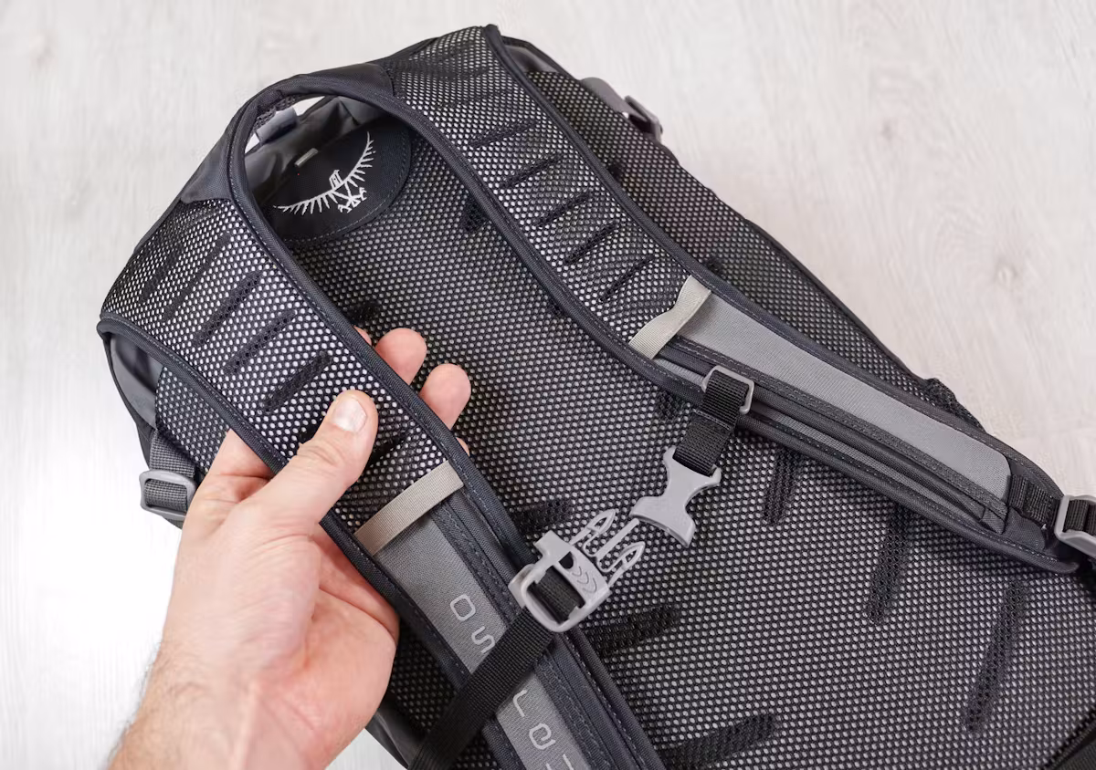 Osprey Daylite Plus 肩带和背板 Osprey Daylite Plus 肩带和背板