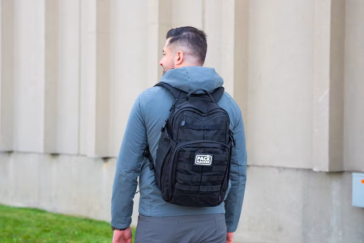 5.11 Tactical Rush12 2.0 背包 24L 在户外