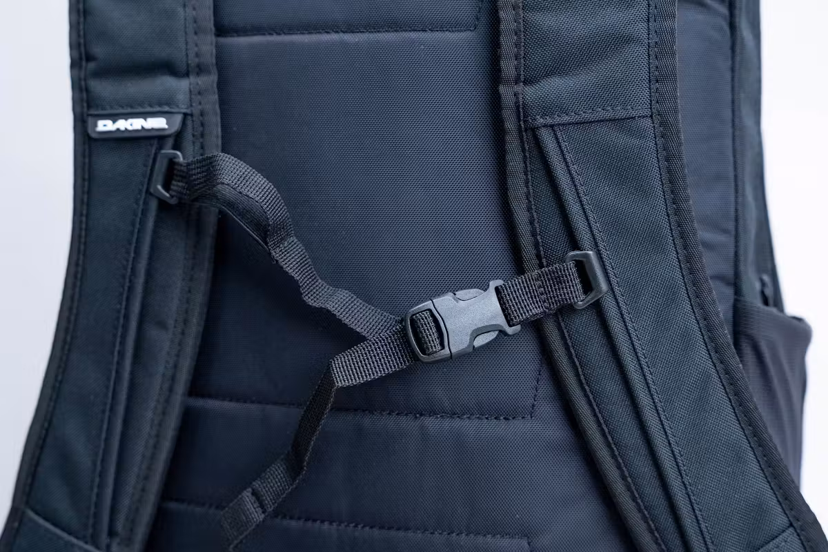 Dakine Campus L 33L 背包胸带 Dakine Campus L 33L 背包胸带