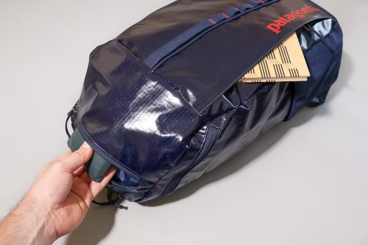 Patagonia Black Hole 25L 背包外部口袋 Patagonia Black Hole 25L 背包外部口袋