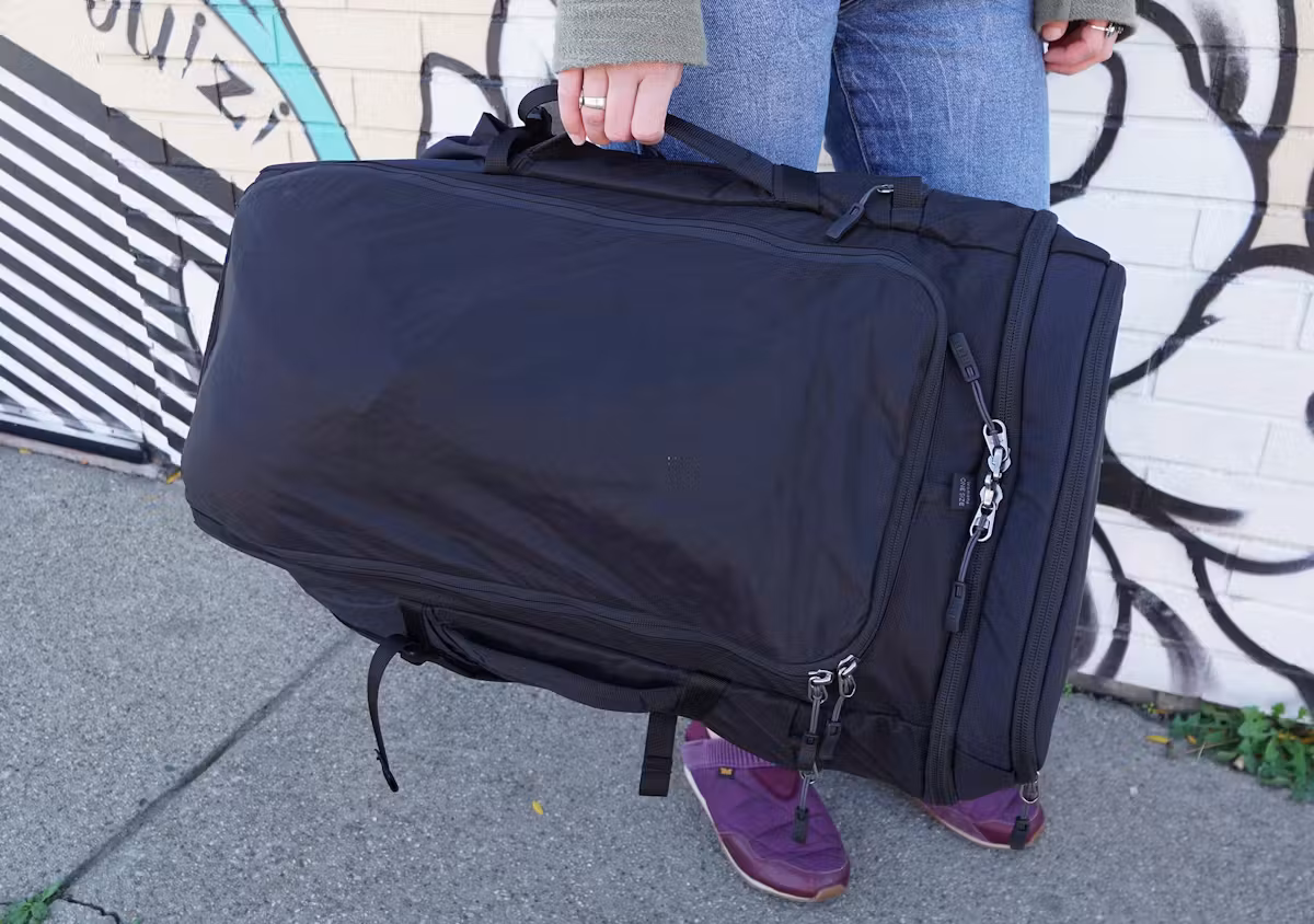 REI Ruckpack 40 隐藏式肩带 REI Ruckpack 40 隐藏式肩带