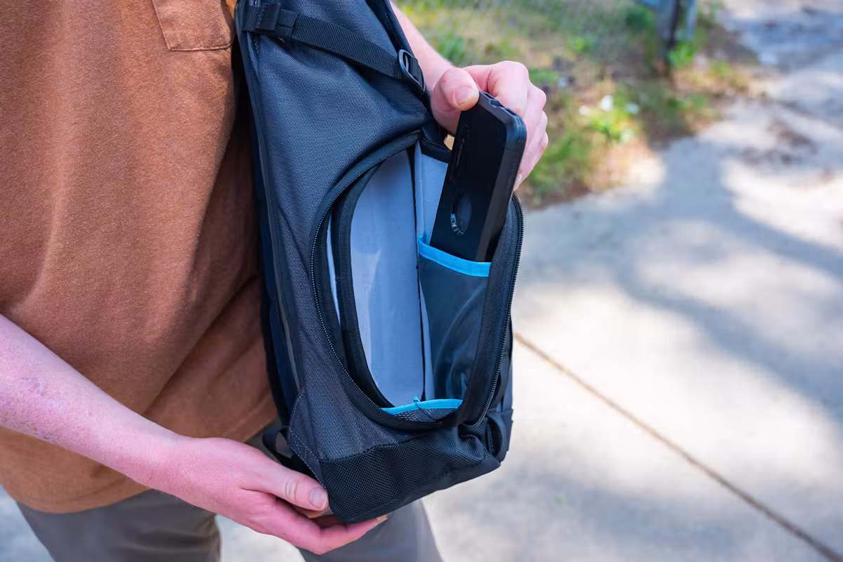 Thule Subterra 25L 使用中 Thule Subterra 25L 使用中