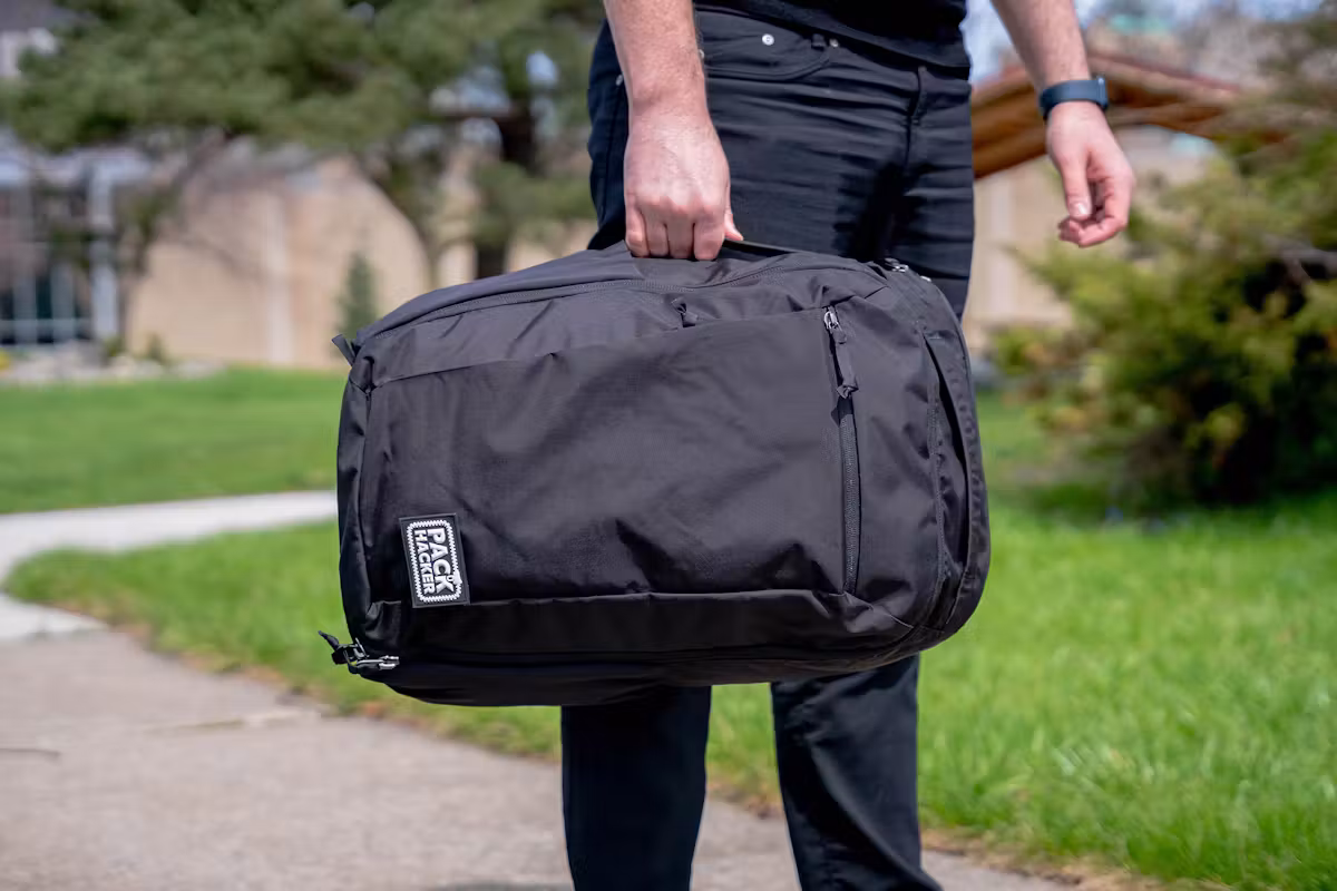 EVERGOODS Civic 旅行包 35L (CTB35) 侧提手 EVERGOODS Civic 旅行包 35L (CTB35) 侧提手