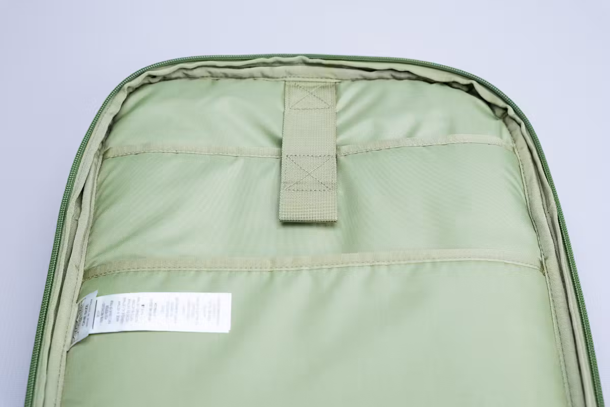 Patagonia Black Hole Mini MLC 30L 笔记本电脑隔层 Patagonia Black Hole Mini MLC 30L 笔记本电脑隔层