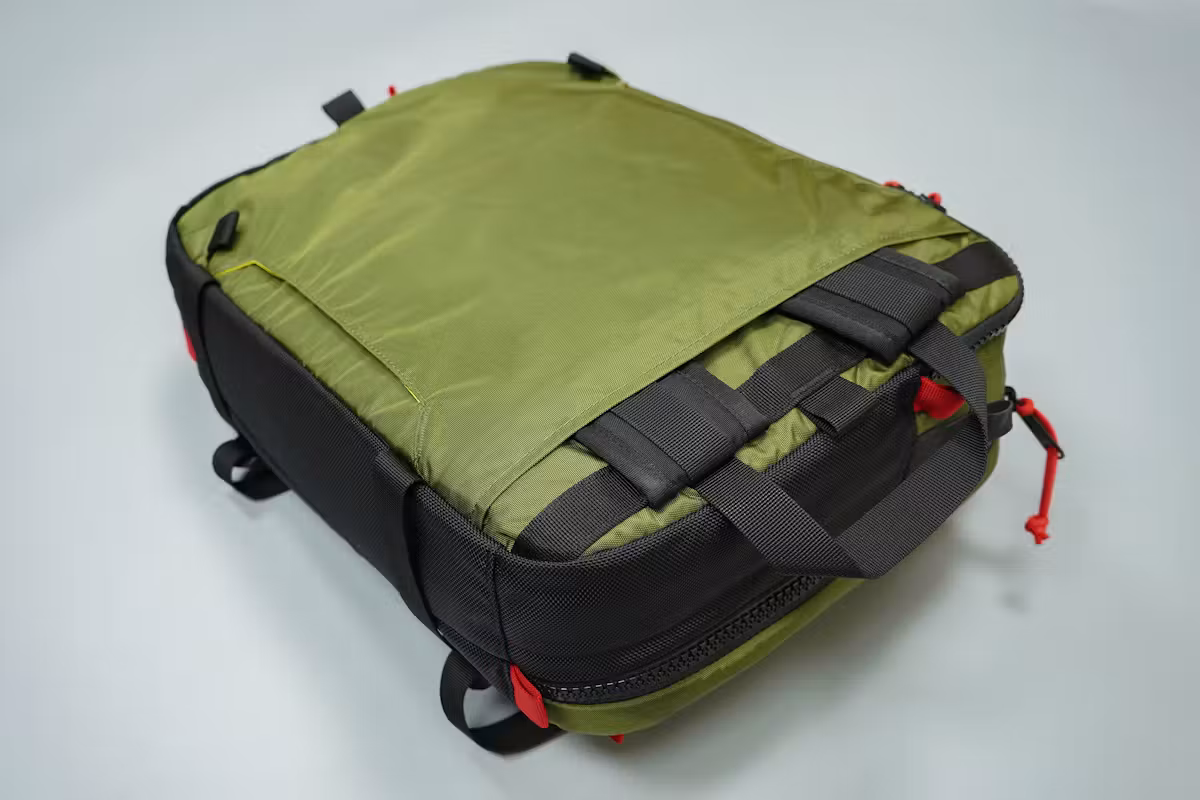 Topo Designs Global Briefcase 3-Day 公文包背板 Topo Designs Global Briefcase 3-Day 公文包背板