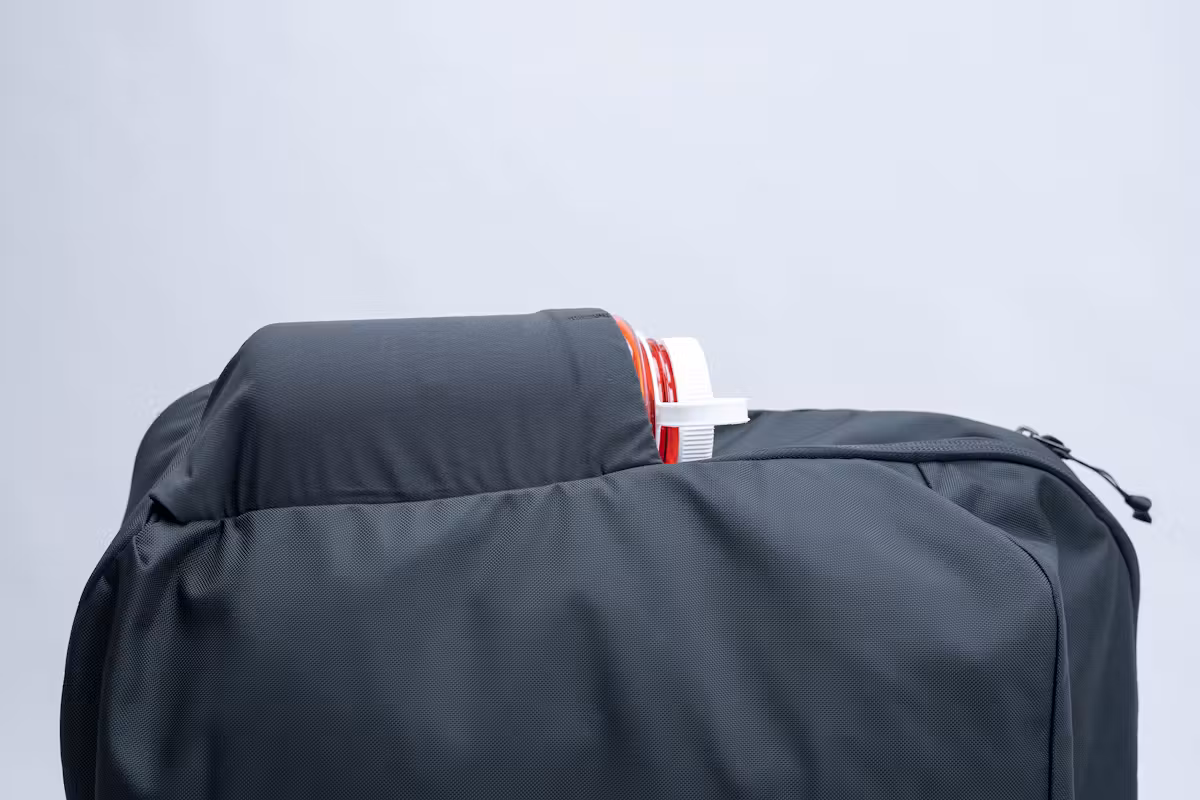 EVERGOODS Civic 半拉链 22L (V2) 水壶袋 EVERGOODS Civic 半拉链 22L (V2) 水壶袋