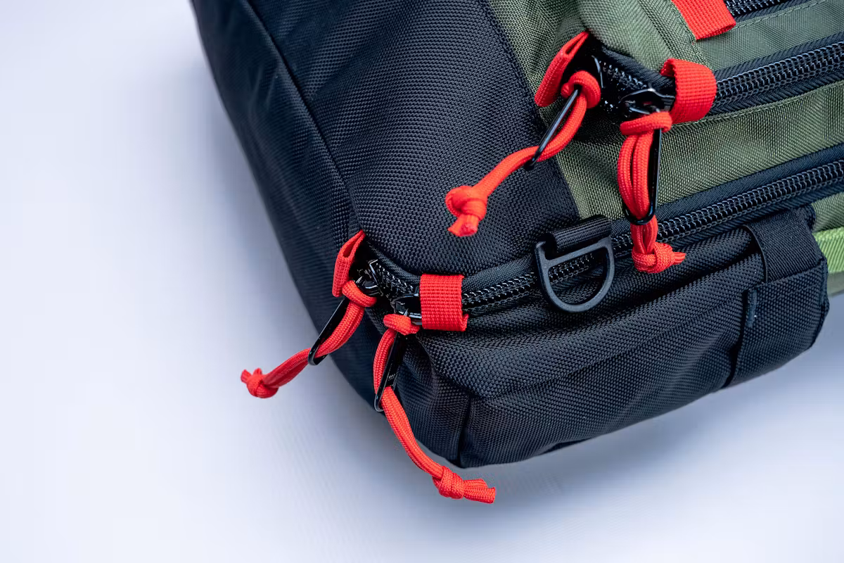 Topo Designs Global Travel Bag 30L 旅行背包拉链 Topo Designs Global Travel Bag 30L 旅行背包拉链