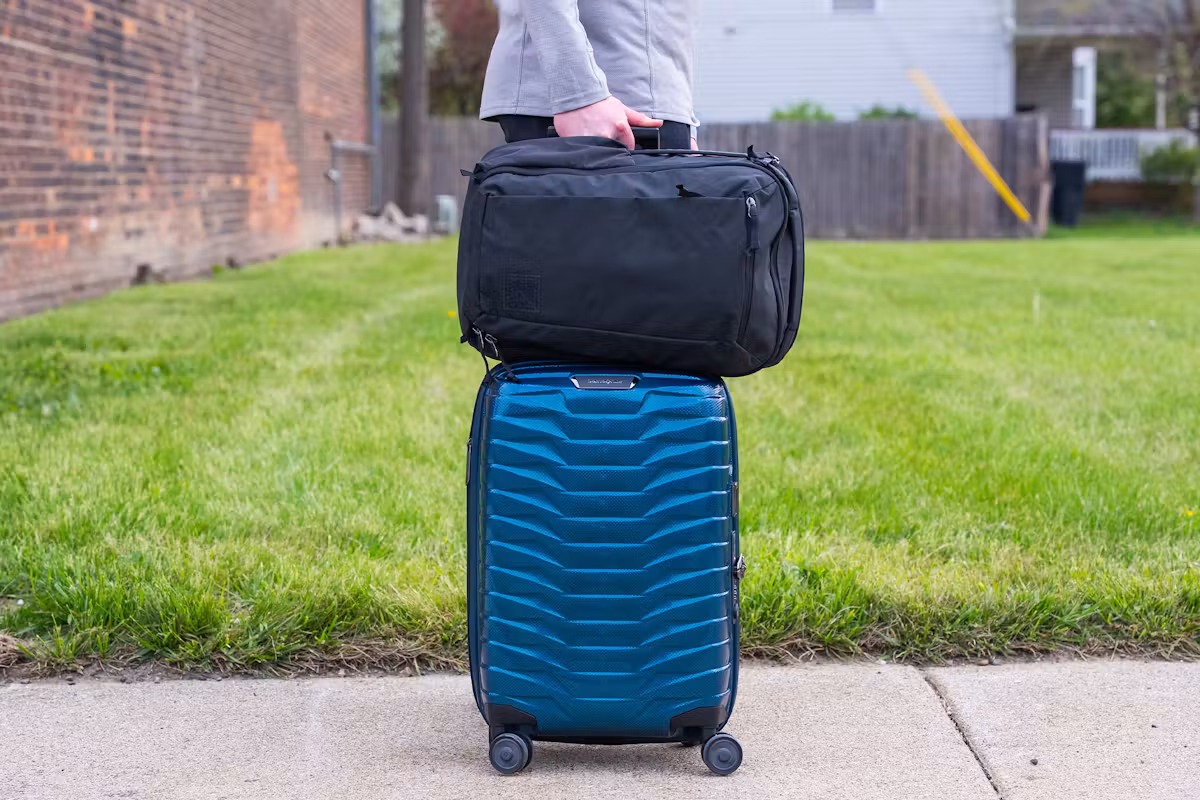 EVERGOODS CIVIC 旅行包 20L (CTB20) 穿过行李箱