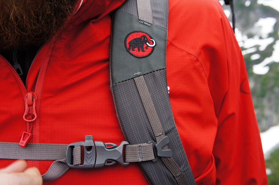 Mammut Trion Zip 28:肩带 Mammut Trion Zip 28:肩带