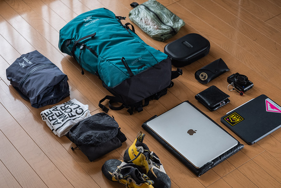 Arc'teryx Brize 25 日用背包:携带装备 Arc'teryx Brize 25 日用背包:携带装备