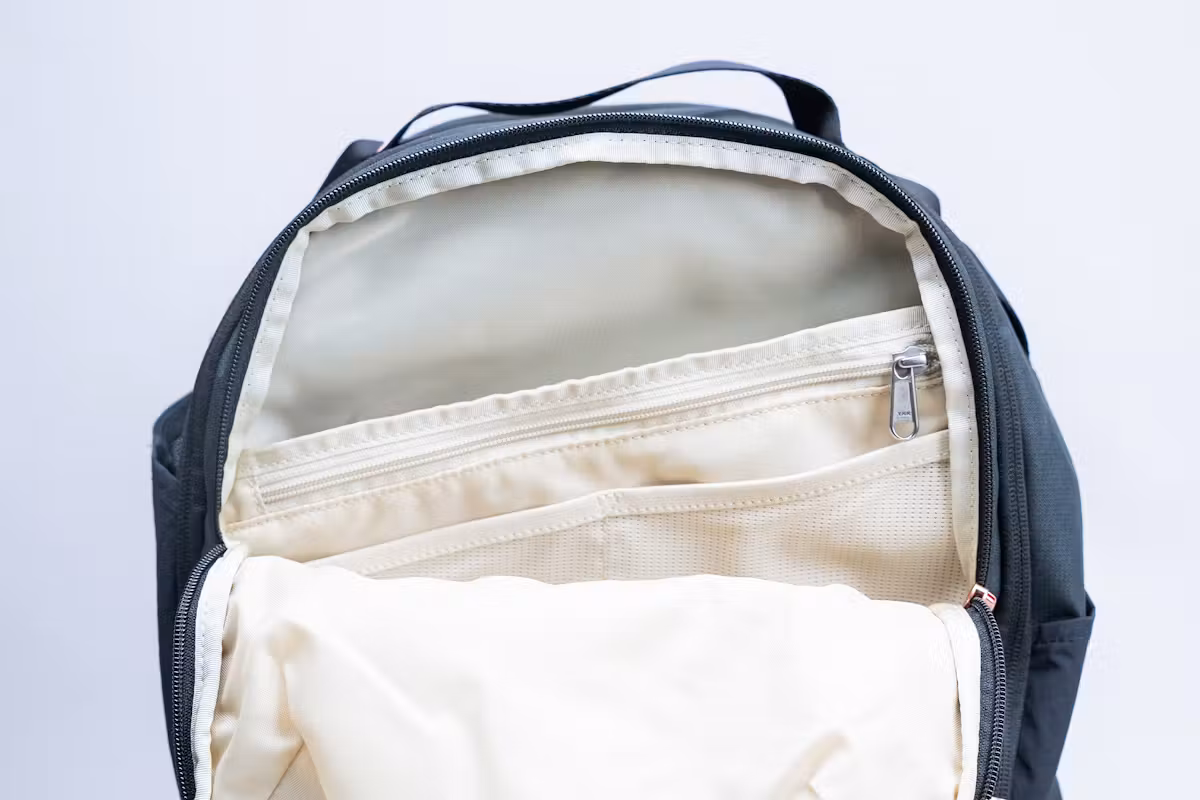 The North Face Isabella Transit 背包副隔层 The North Face Isabella Transit 背包副隔层