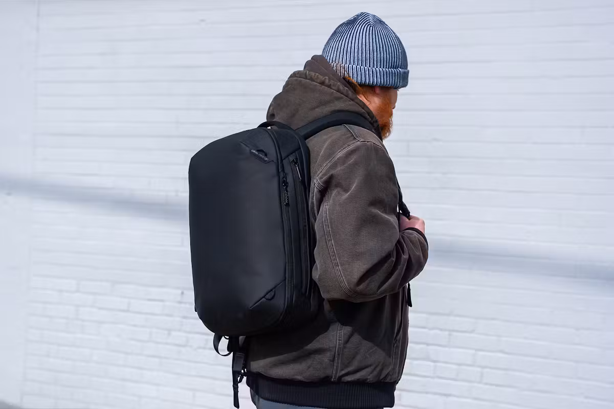 Peak Design 20升旅行背包后视图 Peak Design 20升旅行背包后视图