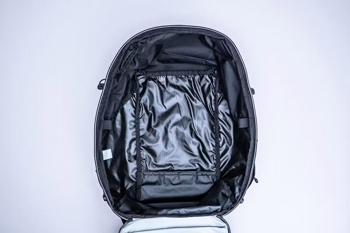 Peak Design 户外背包 Zip 18L 空置状态 Peak Design 户外背包 Zip 18L 空置状态