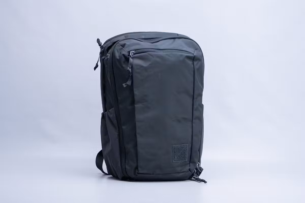 EVERGOODS CIVIC 旅行包 20L (CTB20) 在工作室
