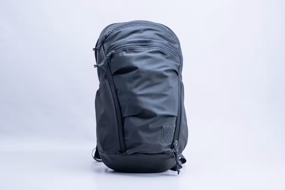 EVERGOODS Mountain Panel Loader 22L (MPL22) 在工作室