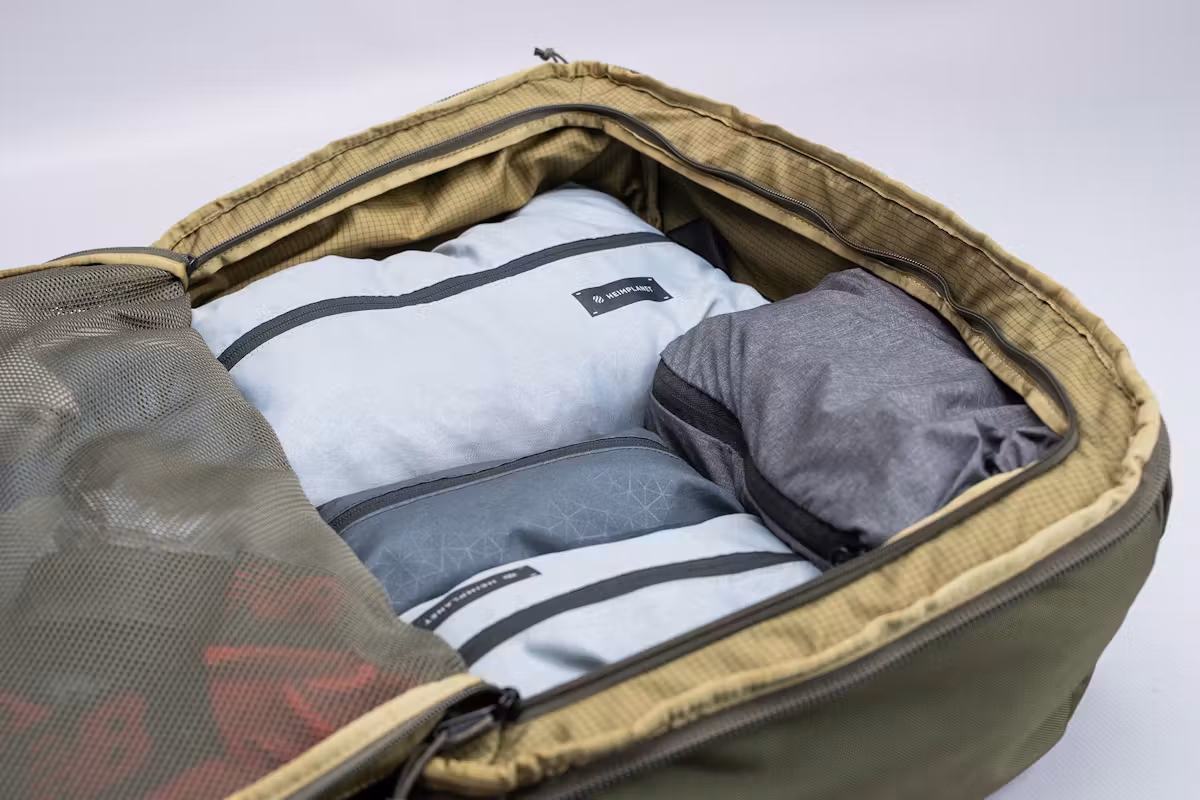 北面 Base Camp Voyager Pro 旅行满载状态