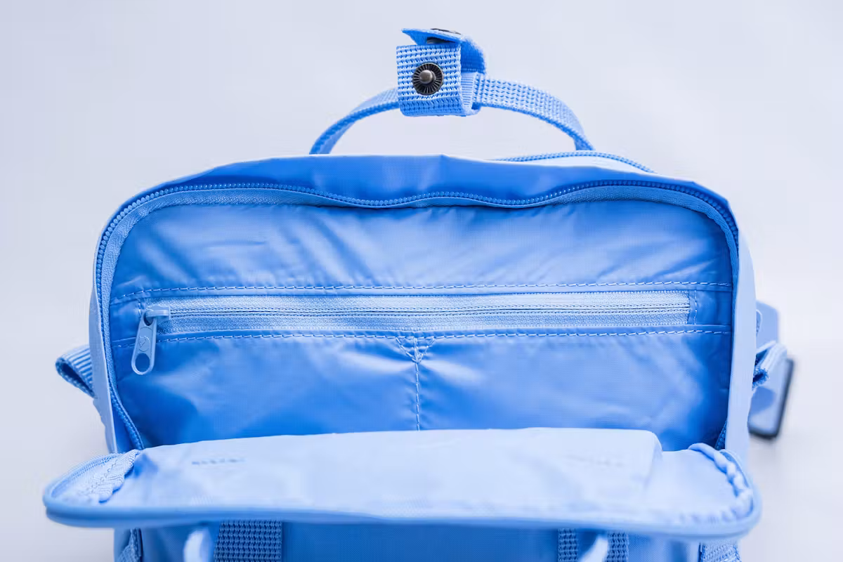 Fjallraven Kanken 腰包 Plus 口袋 Fjallraven Kanken 腰包 Plus 口袋