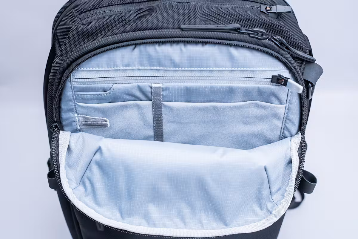 Aer City Pack Pro 2 20L 收纳隔层