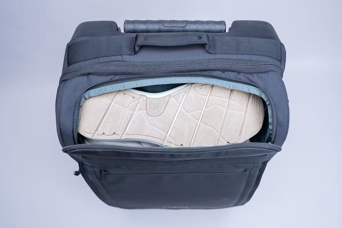 Timbuk2 Copilot 行李拉杆箱鞋仓